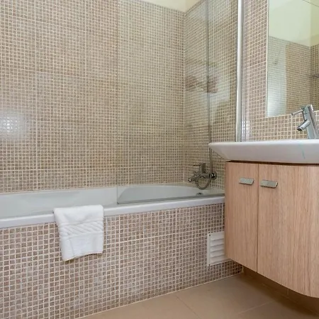 Amazing 2 Bedroom Penthouse Wpcb34 *